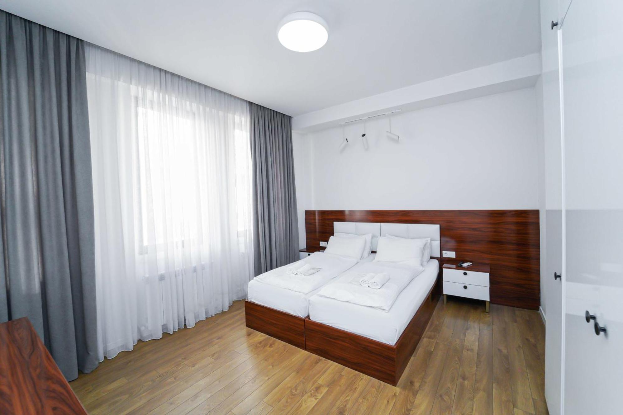 Hotel Type Rooms On Avenue Melikishvili, City Center Tbilisi Bagian luar foto